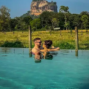 https://lankapura-homestay.kandyhotelsnow.com
